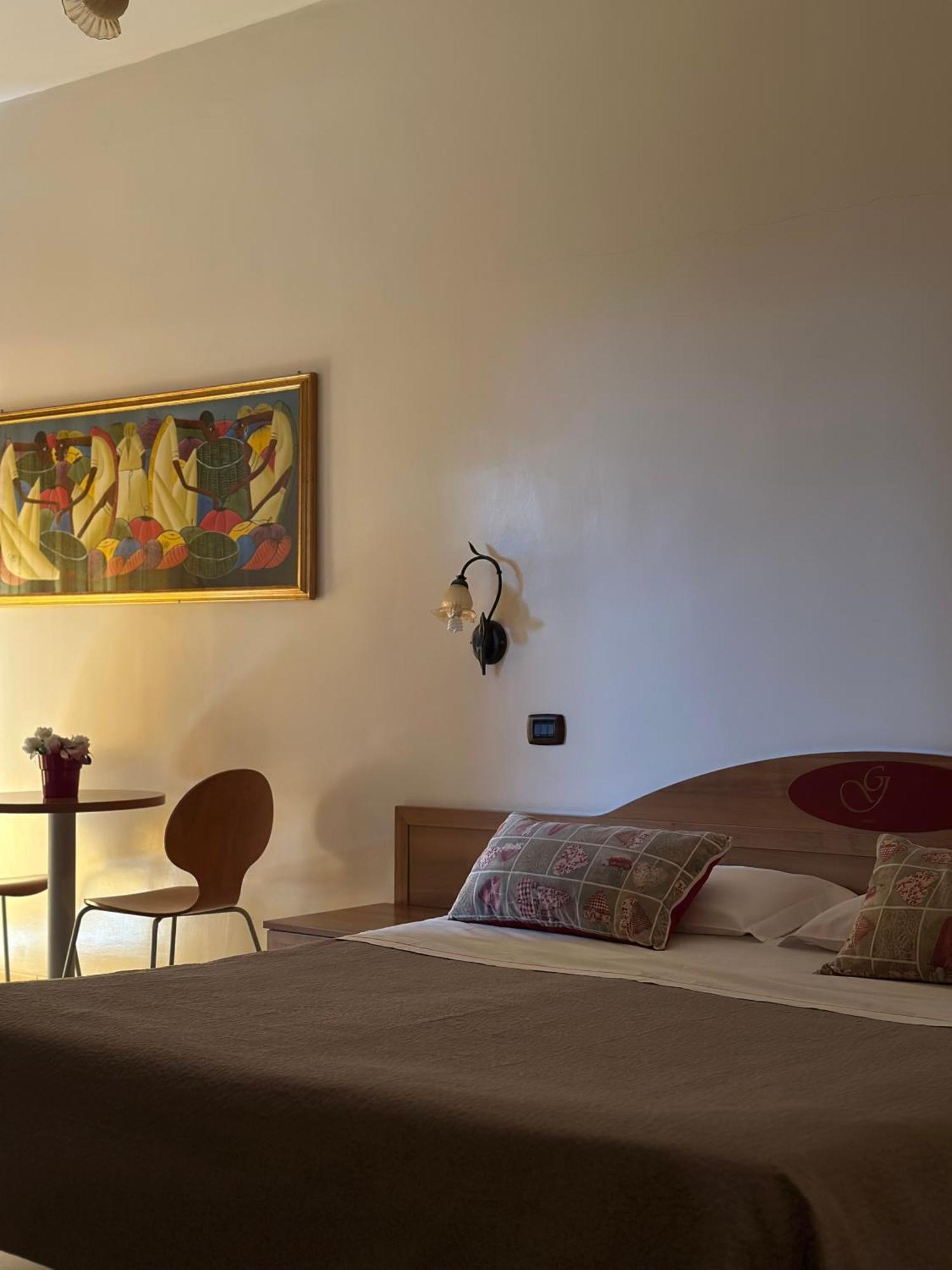 Hotel Il Giardino Degli Aranci ノーラ エクステリア 写真