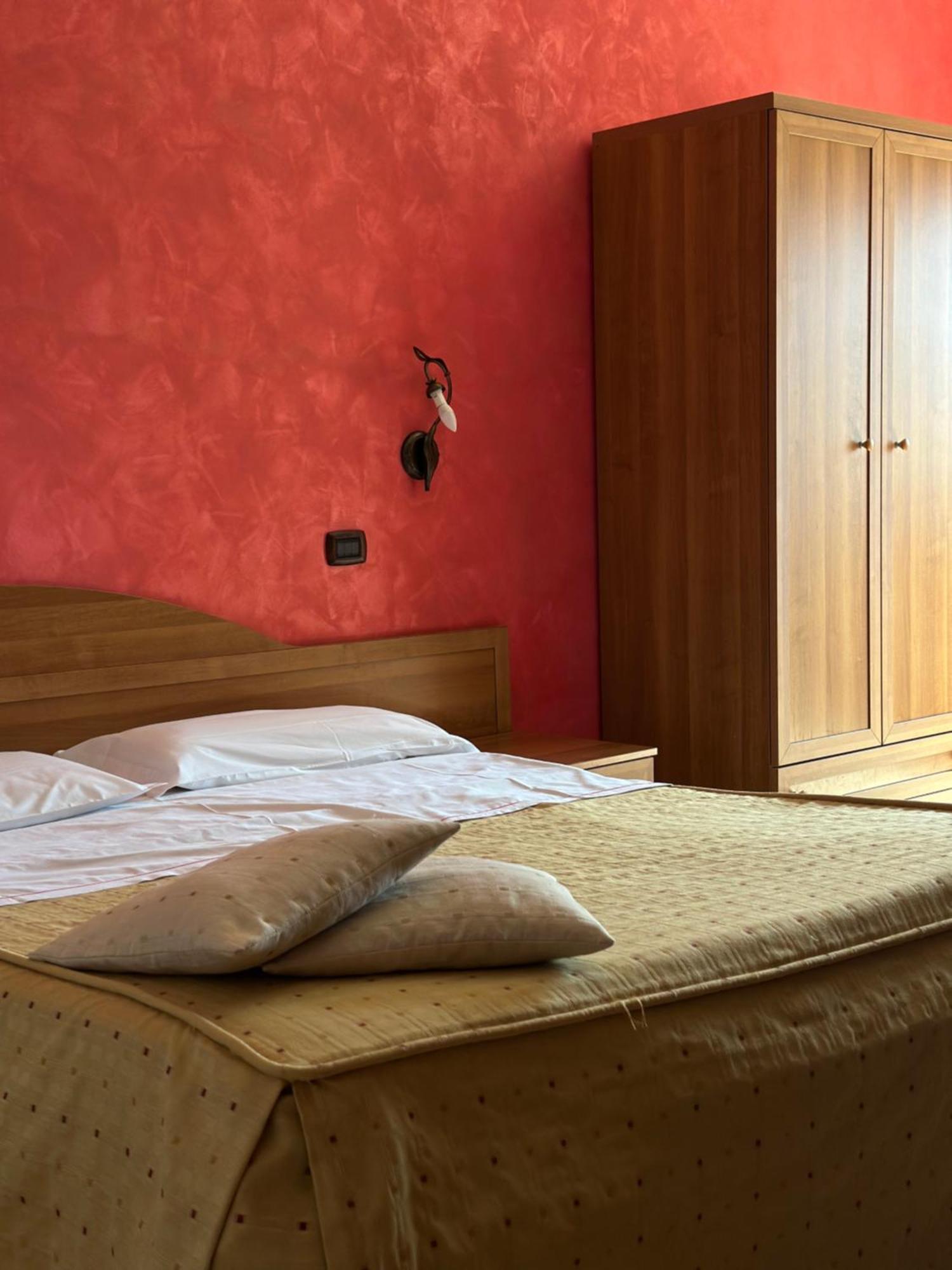Hotel Il Giardino Degli Aranci ノーラ エクステリア 写真