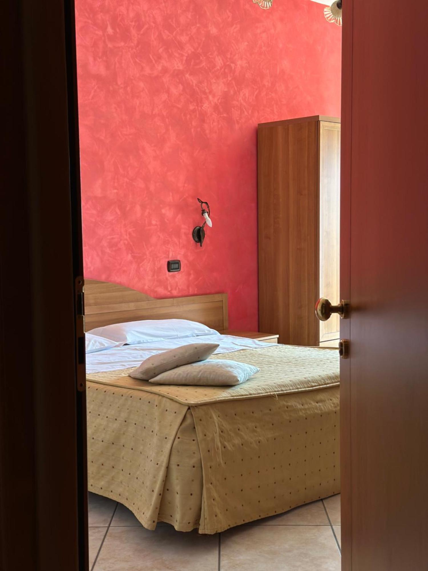 Hotel Il Giardino Degli Aranci ノーラ エクステリア 写真