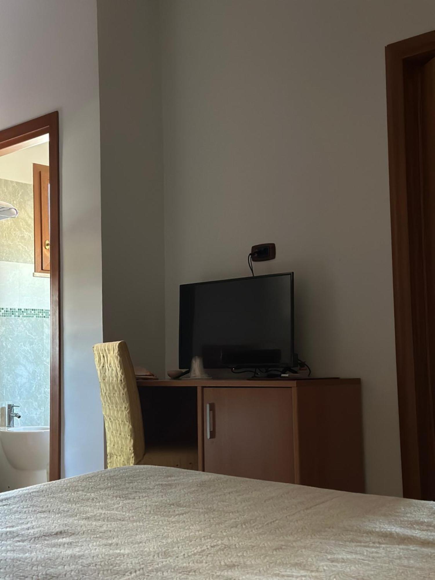 Hotel Il Giardino Degli Aranci ノーラ エクステリア 写真